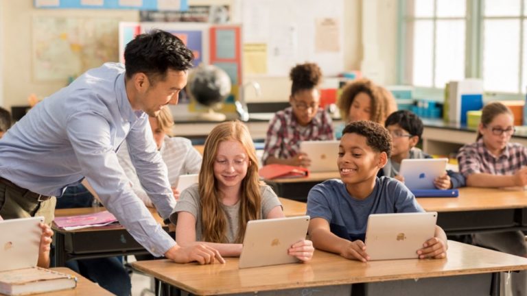 Apple'dan uzaktan eğitim adımı!