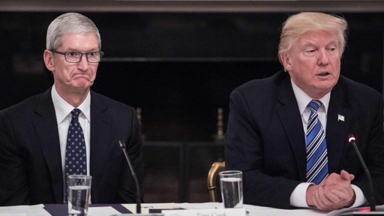 Apple, Facebook ve Google Trump’ın yolunu tuttu