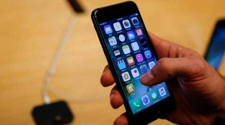 Eski iPhone sahiplerine yapılacak ödemenin hukuki zemini