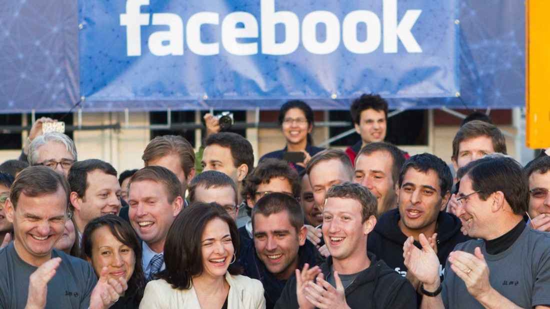Facebook, çalışanlarına 1.000 dolar verecek