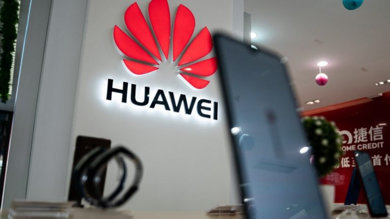 Huawei, satışları ile yaptırımlara meydan okuyor