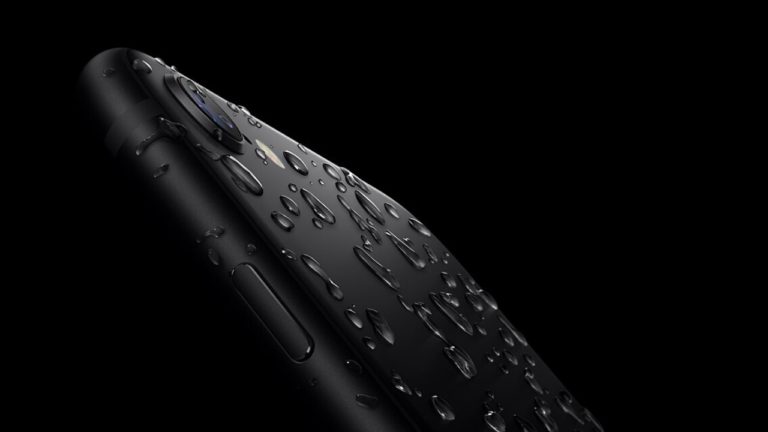 Yeni iPhone SE Türkiye fiyatı belli oldu!