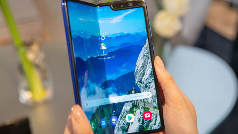 Galaxy Fold 2 fiyatı sızdırıldı! İlk modele göre ucuz