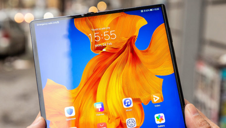 Huawei Mate Xs’in dudak uçuklatan Türkiye fiyatı!