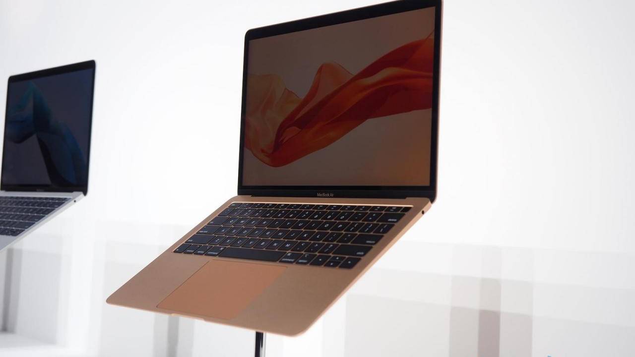 MacBook kablosuz şarj cihazı olacak!