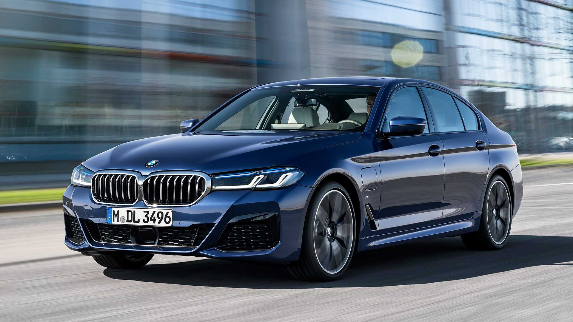 2021 BMW 5 Serisi makyajlandı! İşte yenilikler