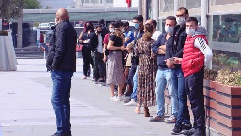 AVM’leri bir günde kaç kişi ziyaret etti? İşte cevabı