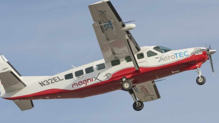 elektrikli uçak uçuşu