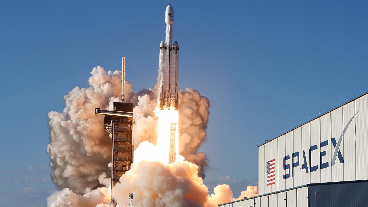 SpaceX Falcon 9 uçuşu ertelendi! Yeni tarih açıklandı