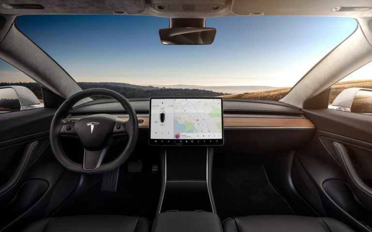 Tesla’nın yeni özelliği ile telefona ihtiyaç kalmayacak!