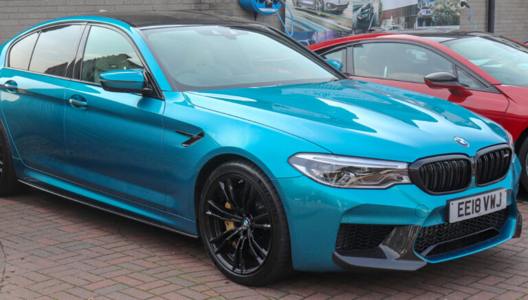 Elektrikli BMW M5 özellikleri ile sınırları zorlayacak!