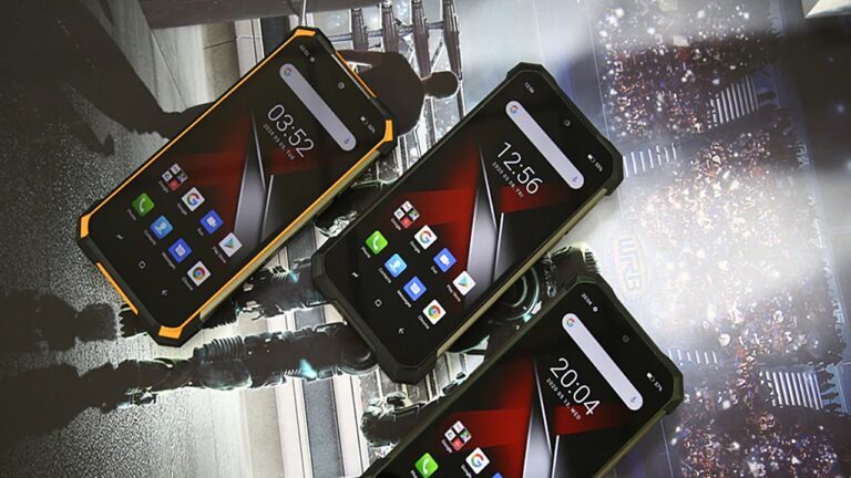 10000 mAh bataryalı! Fiyatı ile bir ilke imza attı