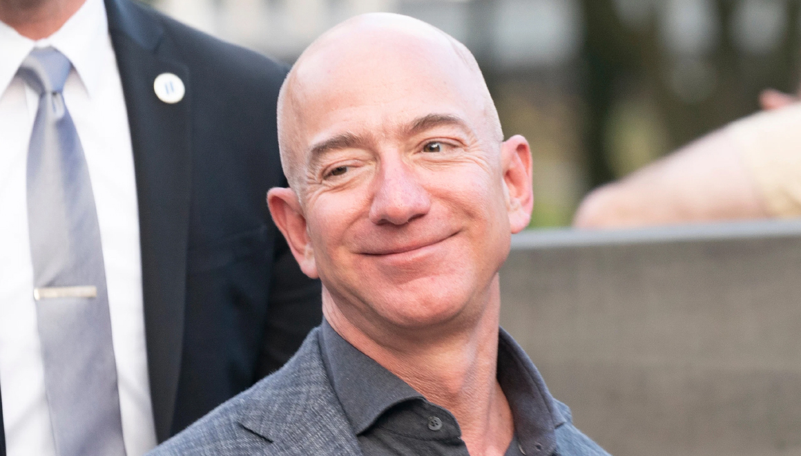 Dünyanın en zengin insanı Jeff Bezos kimdir?