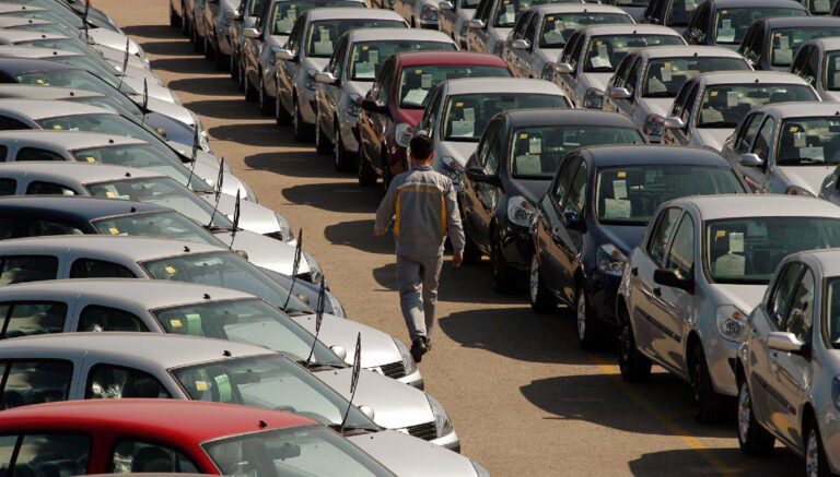 İkinci el otomobil fiyatları için bakanlık devreye girdi!