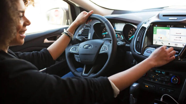 Araç multimedya sistemleri yapay zeka ile güçlenecek