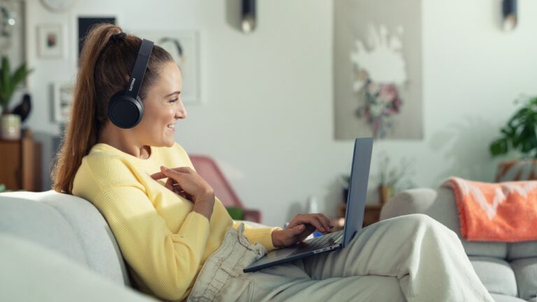 Philips’ten iki yeni kulaklık: Kablolu ya da kablosuz