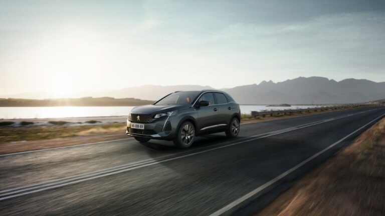 2021 Peugeot 3008 tanıtıldı! İşte özellikleri ve fiyatı
