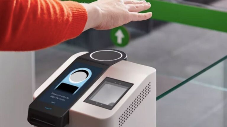 Avuç içi ile ödeme yapmayı sağlayan Amazon One