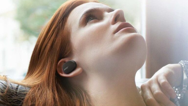 Bose’tan yeni kulaklıklar ve müzik dinletebilen gözlük