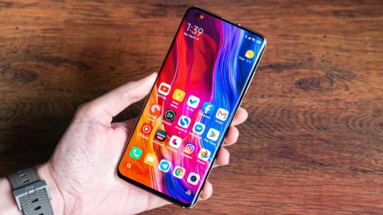 Xiaomi ekran altı kamera modeli canlı görüntülendi