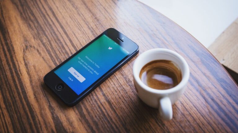 Twitter, tartışma yaratan sorun için adım atıyor!
