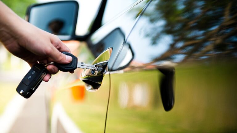 Trafik Sigortası Fiyat Teklifinizi Sigortaladım.com’dan Almak Karşılaştır, Değerlendir, Seç 