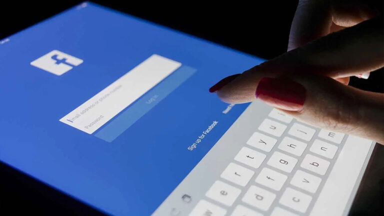 Facebook’un başı yine veri skandalıyla dertte