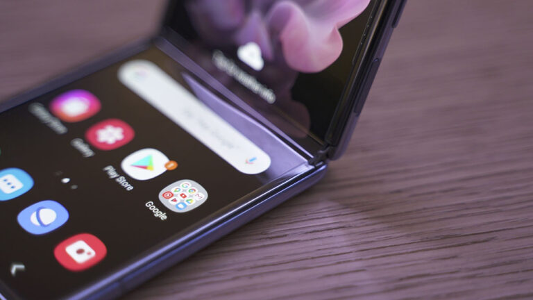 Huawei’den yeni patent: Samsung Z Flip rakibi olacak