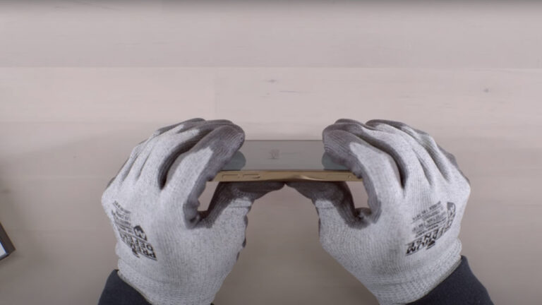 Sonuçlar şaşırtıcı! İşte iPhone 12 bükülme testi