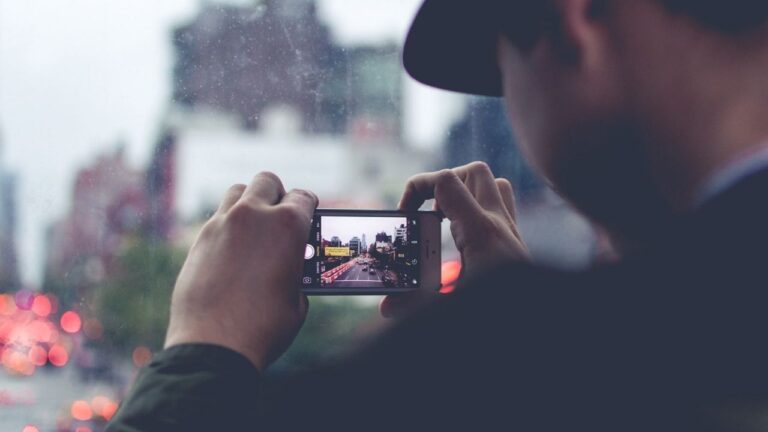 Bu kamera uygulaması sahte haberleri tespit ediyor!