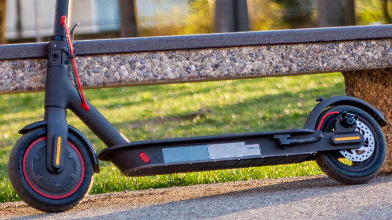 Xiaomi, yeni elektrikli scooter modeliyle geliyor!