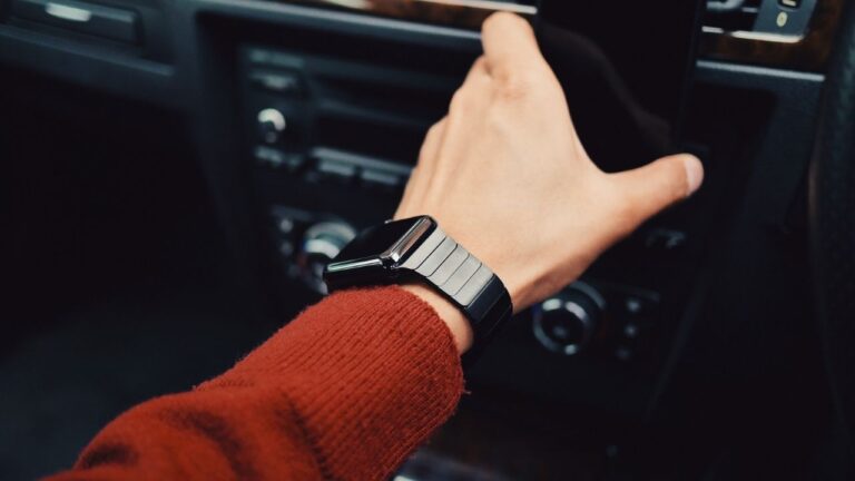 Bu yılın en çok satan akıllı saatleri belli oldu!