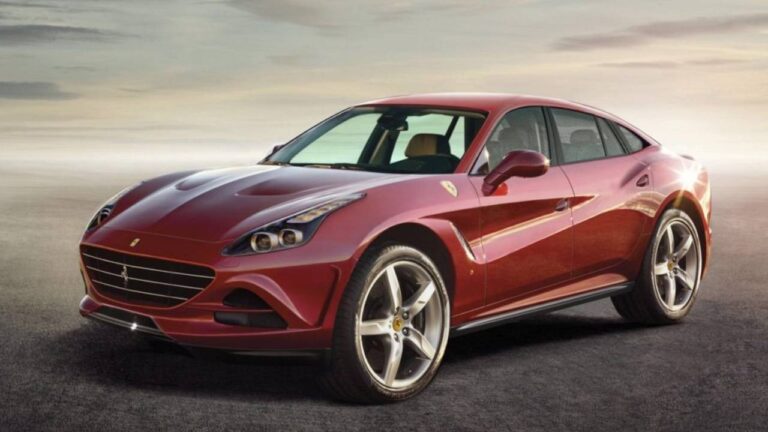 Ferrari Purosangue, test sırasında görüntülendi