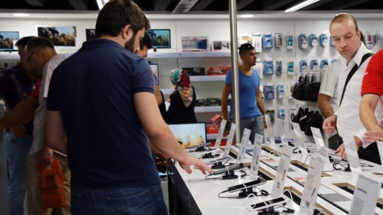 Teknoloji el yaktı! Bir yılda fiyatları ikiye katlandı