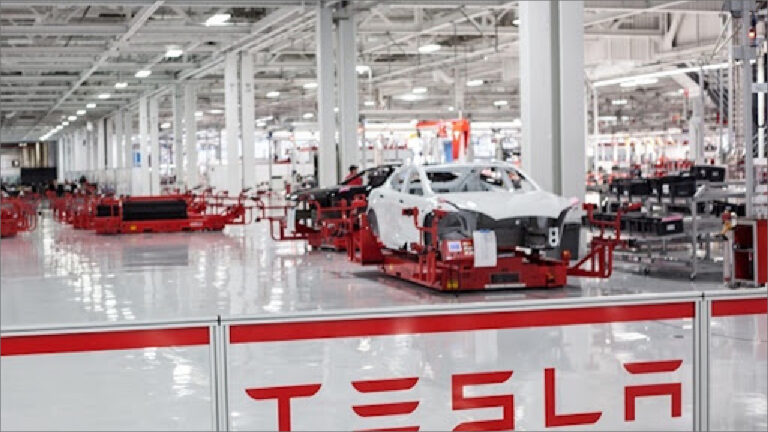 Tesla, iki yeni tasarımcı arıyor