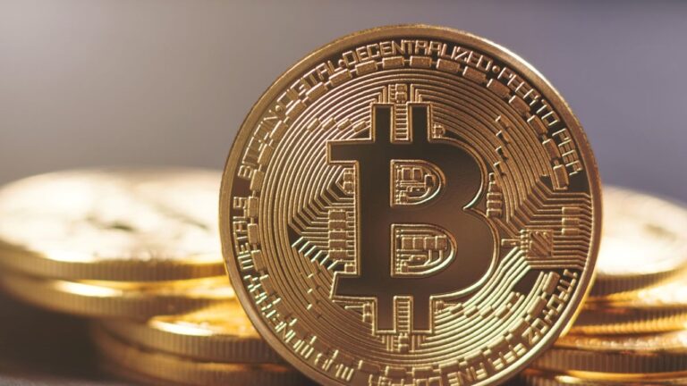 Bitcoin rekor üstüne rekor kırıyor