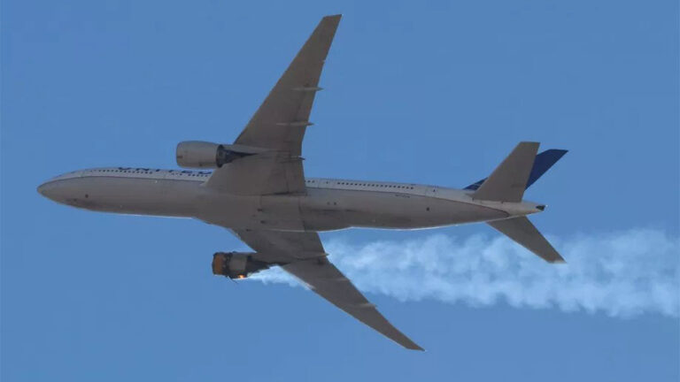 boeing-777-ucaklari-motor-arizasi-nedeniyle-yere-indi