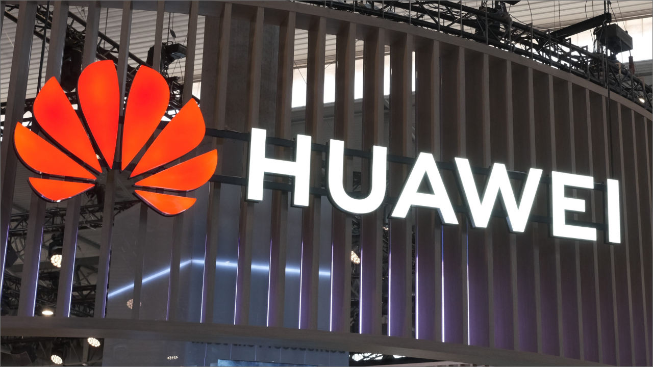 Huawei’den radikal karar: Üretimi düşürecek