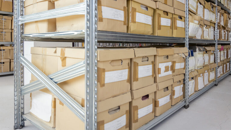 İBB’de dijital dönüşüm başladı: Arşivler dijitalleşiyor