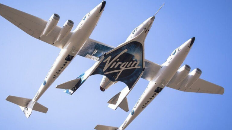 Virgin Galactic, uzay turizmi uçuşlarını erteledi