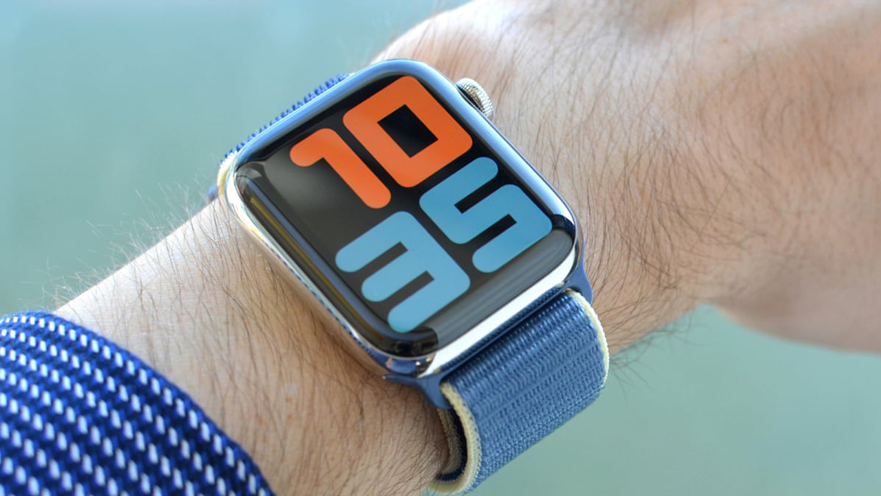Apple, dayanıklı bir Apple Watch üzerinde çalışıyor