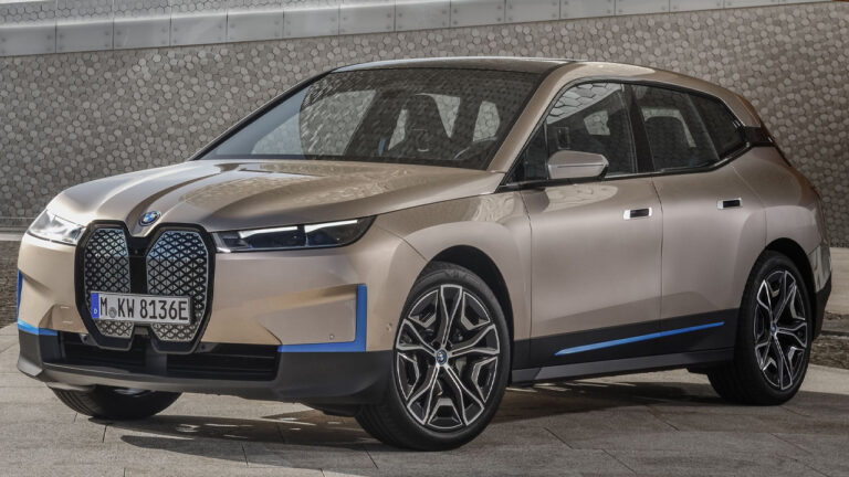 BMW’den tamamen elektrikli 5 model geliyor