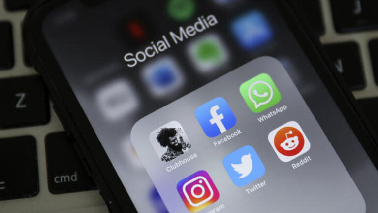 Facebook’un “Clubhouse” özelliği ilk kez göründü!