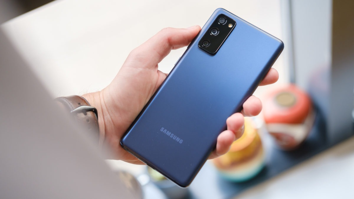 Samsung, Eylül 2021 güvenlik yamasını şimdiden yayınlamaya başladı