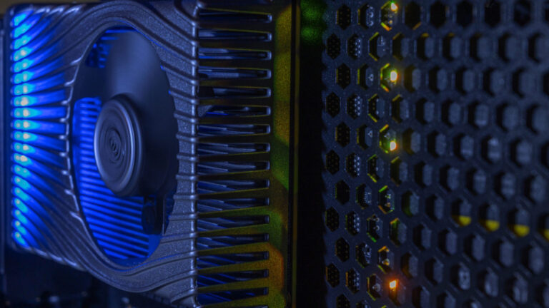 Intel, RTX 3070’e rakip olacak GPU geliştiriyor