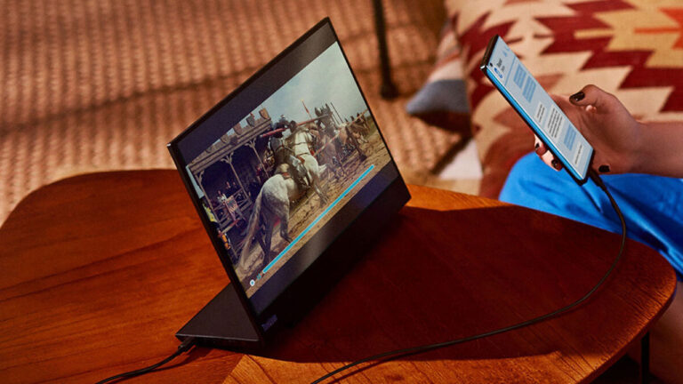 Motorola telefonlarını bilgisayara dönüştürecek