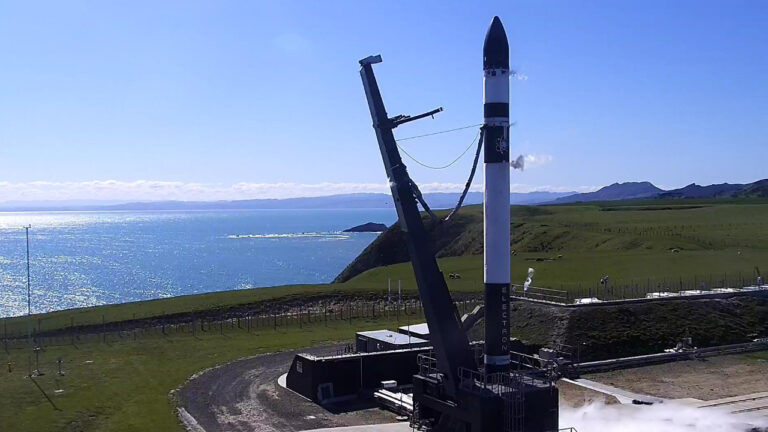 Rocket Lab, Falcon 9 rakibi roket planlarını açıkladı