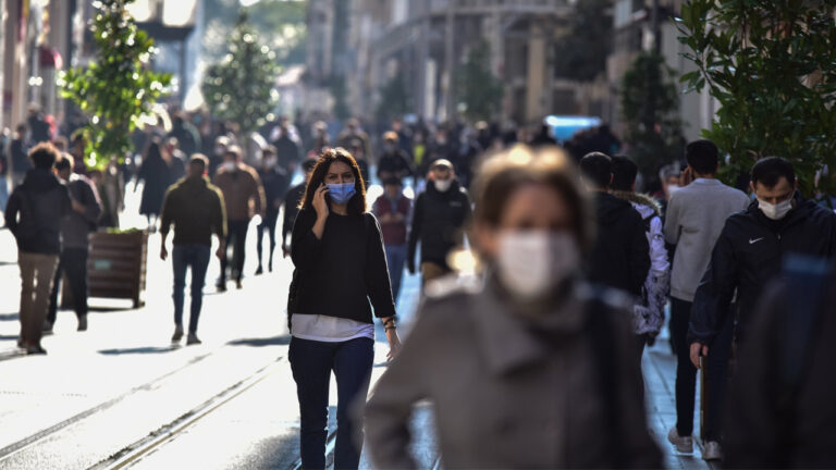 Bakan paylaştı: Vaka sayısı artışını patlatan 5 il