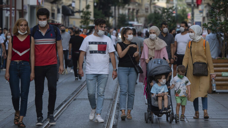 Bakan illere göre haftalık vaka sayısını duyurdu