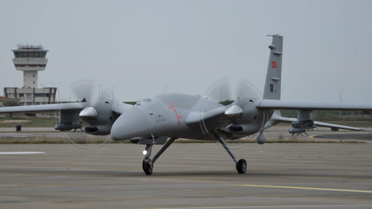 Akıncı TİHA ilk atış testini başarıyla tamamladı